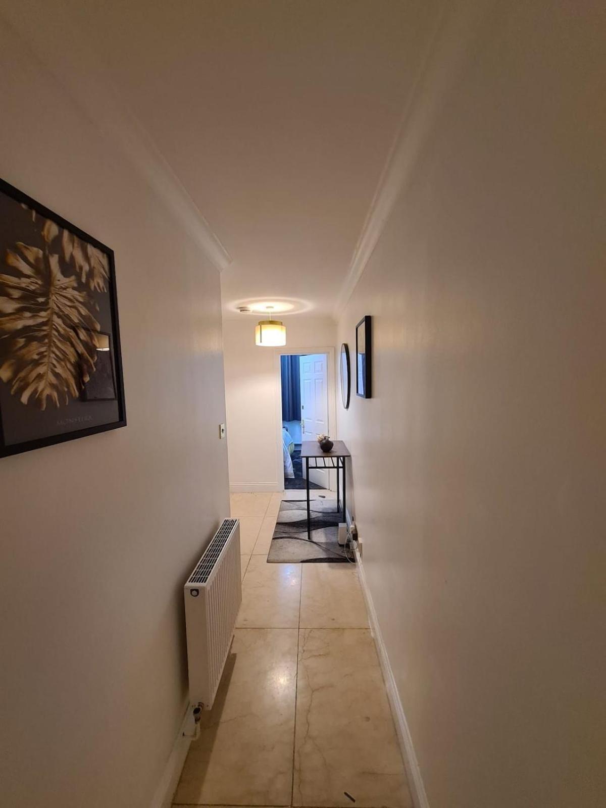 Luxurious 3 Bed Flat In Kilburn * Londra