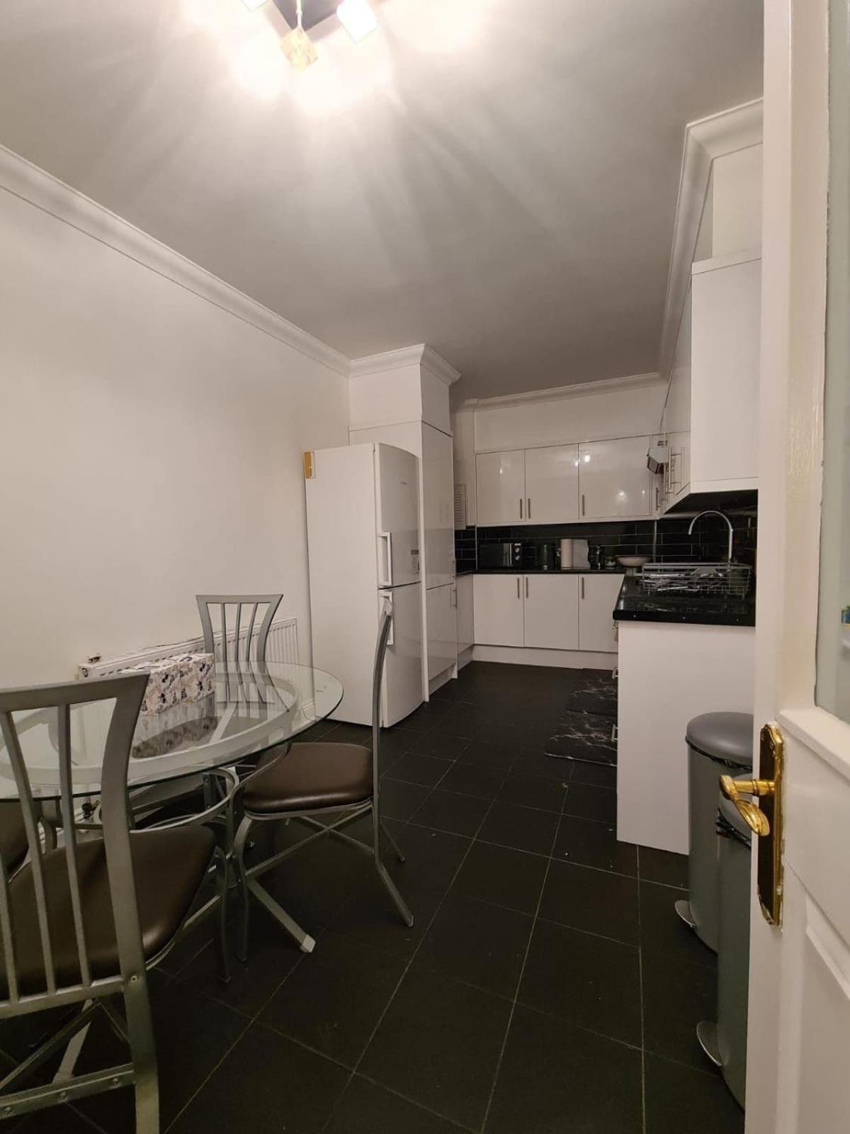 Appartamento Luxurious 3 Bed Flat In Kilburn